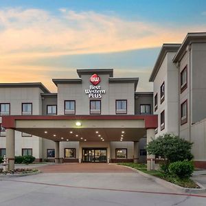 Best Western Plus Texoma Hotel & Suites